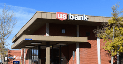 US Bank branch store