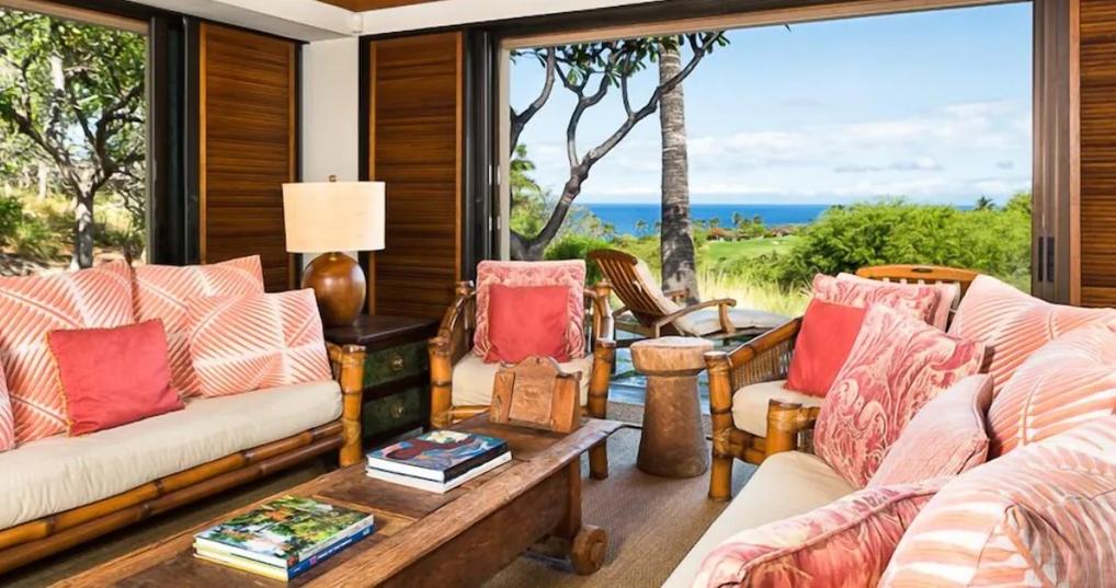 15 Amazing Vrbo Vacation Rental Homes You’ll Want to Book Right Now