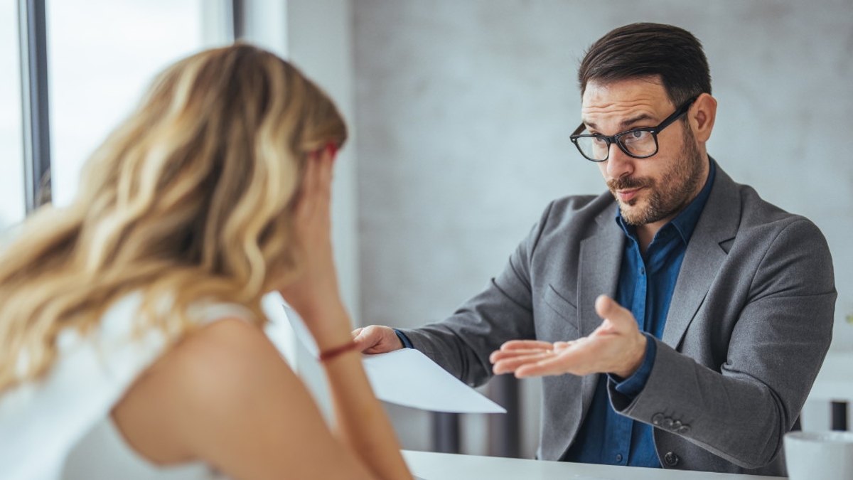 Things That are Illegal for Young Employer to Do