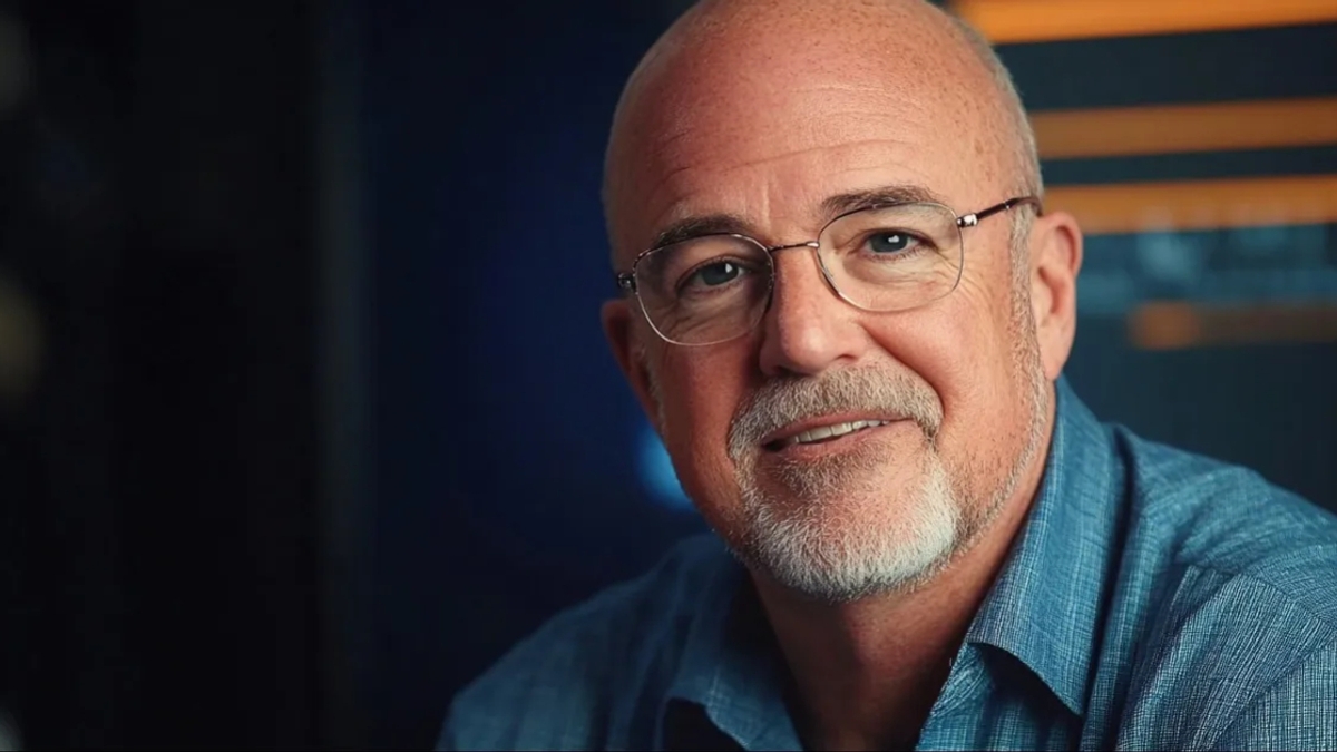 Why Some Experts Disagree With Dave Ramsey on Claiming Social Security  Early | FinanceBuzz