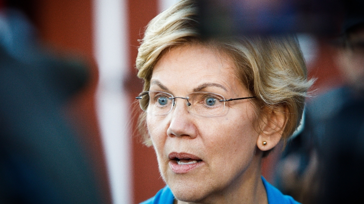 Elizabeth Warren's New Tax Proposal Would 'Benefit All Americans' |  FinanceBuzz
