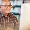 computer and technology class for senior citizens 