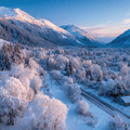 Alaska&#x27;s rustic landscape blanketed in snow