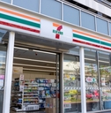 7 eleven store