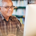 computer and technology class for senior citizens 
