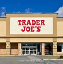 A Trade Joe&#x27;s store front