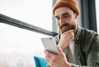Man investing using margin account
