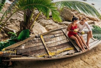 Couple in Maldives