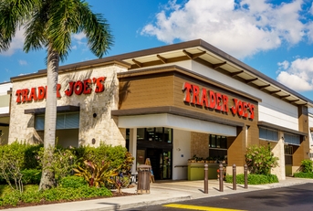 Trader Joes at Tower Shops outdoor mall Davie Florida