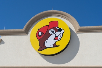 Buc-ee's store sign