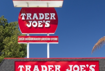 trader-joe&#x27;s-sign-board-outside-restaurant