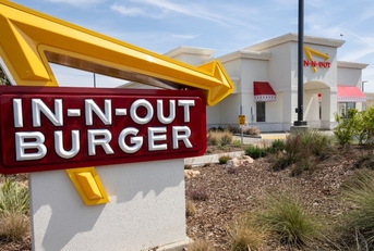 In-n-out restaurant logo