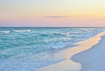 emerald water at pensacola beach
