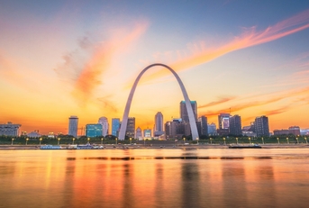 st louis missouri skyline at sunset