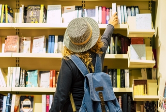 choosing a book to buy