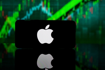 apple logo on iphone