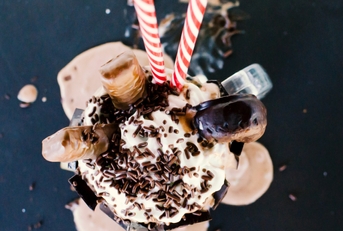 chocolate milkshake dessert 