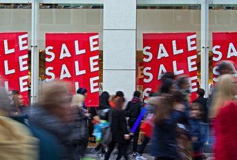 People shopping in post christmas sales