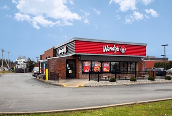 wendy&#x27;s retail location