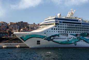 norwegian jade luxury cruise ship