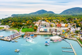 Bar Harbor Maine during day time