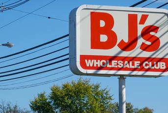 bj wholesale club sign