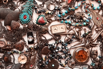 vintage costume jewelry