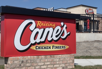 Raising Cane&#x27;s entrance