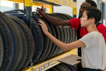 customer in tyre shop