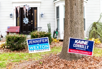 Sign for Democrat Congress woman