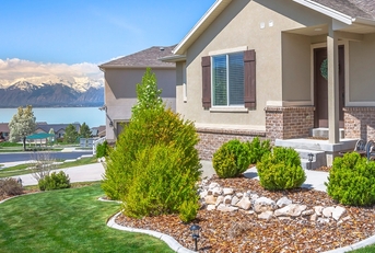 pano home with landscaped garden