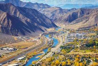 Aerial picture of Glenwood Springs valley