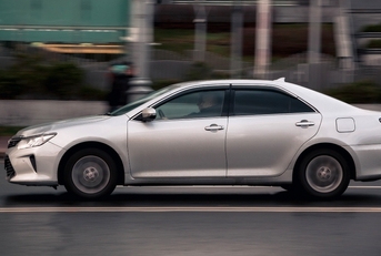 fast moving toyota camry xv50
