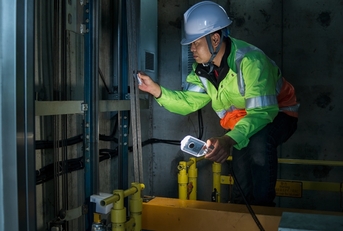 worker service check elevator