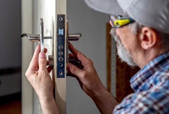 door lock installation