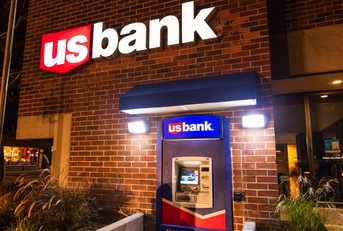 Picture of US Bank branch and ATM at night