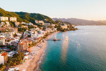 Stunning view of the Puerto Vallarta pier