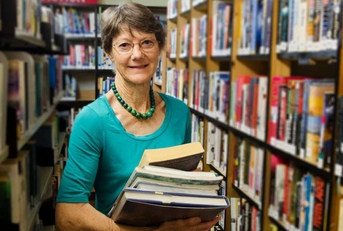 jobs and proffesions librarian