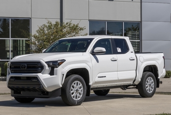 toyota tacoma sr5 4x4