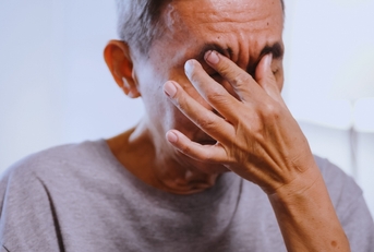 A frustrated old person