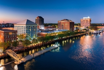 wilmington north carolina riverwalk 