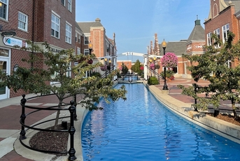 canal in Pella, Iowa