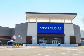 Sam's club storefront