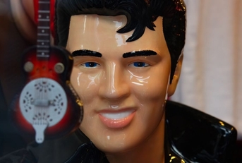 Evlis Presley Figurine