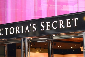 Victoria's Secret storefront