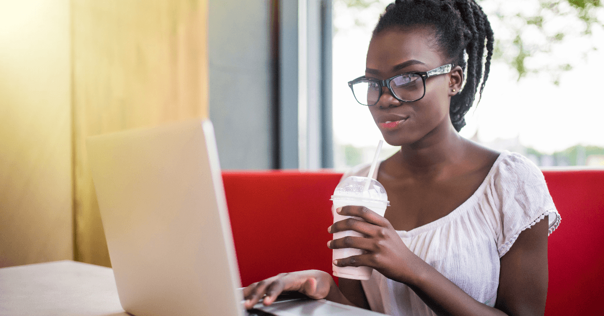 woman making money online