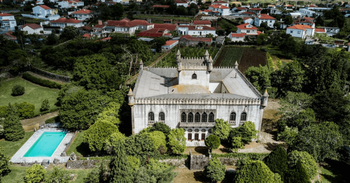 Castle airbnb in Portugal