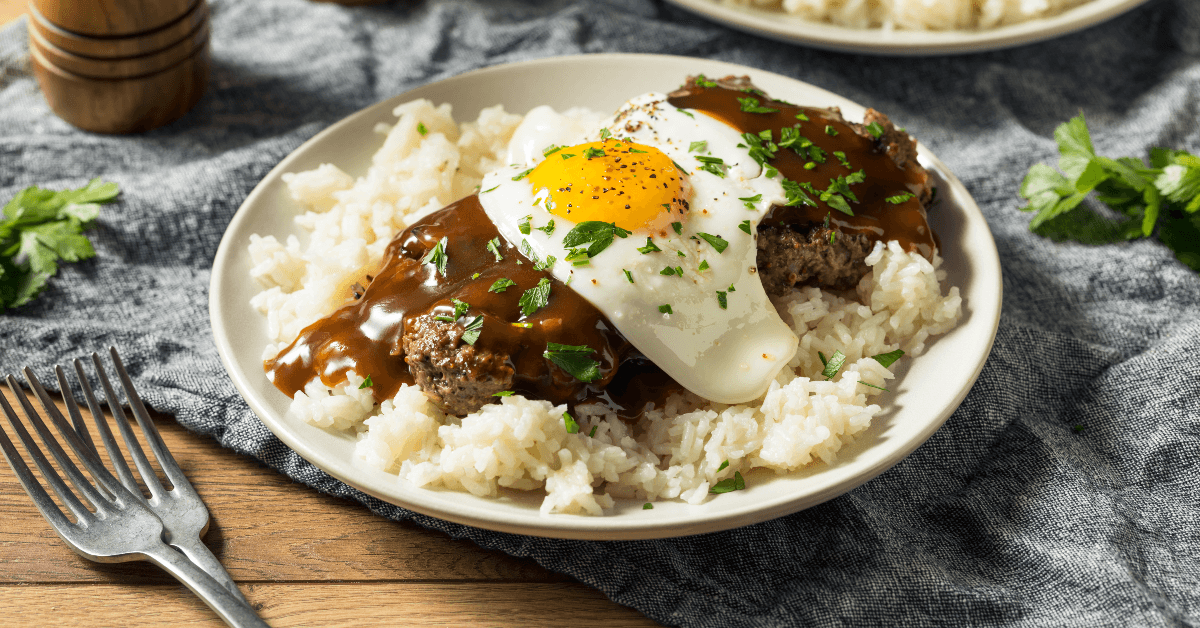 Plate of Hawaiian loco moco dish