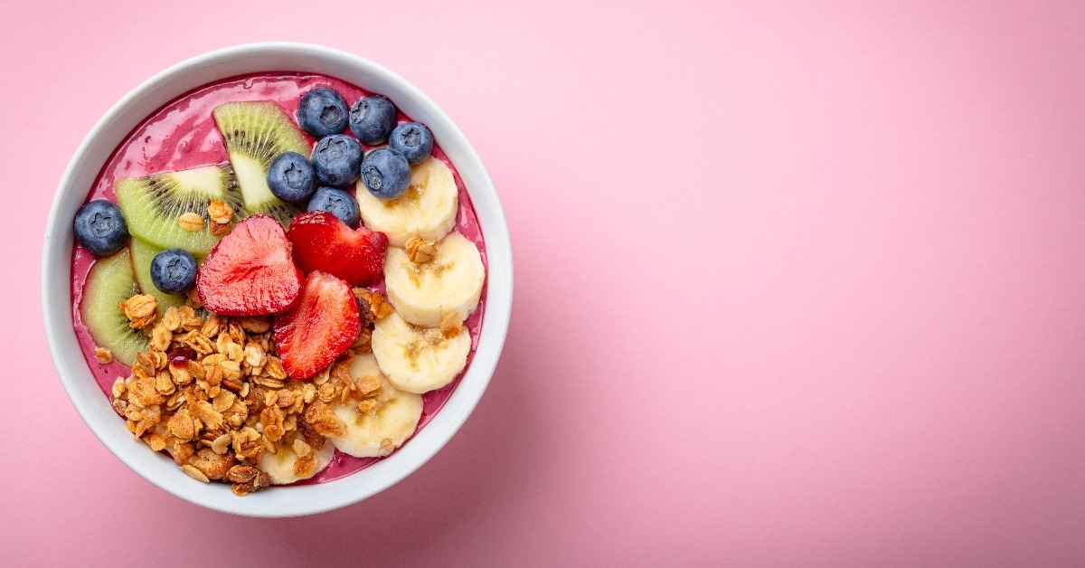 healthy acai smoothie bowl