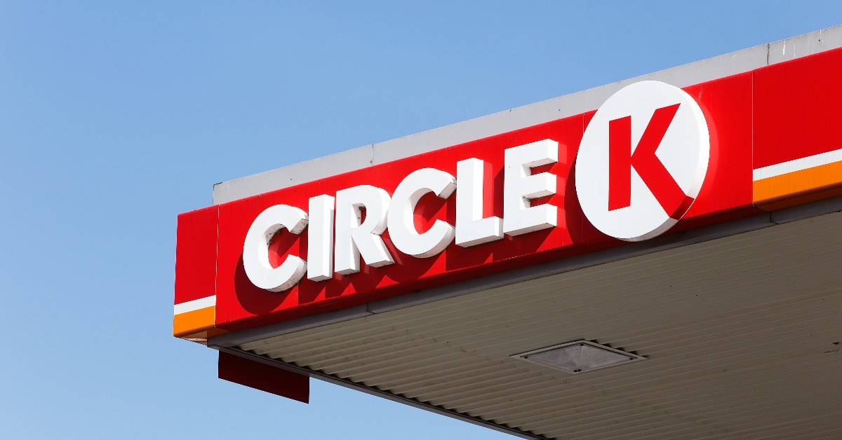 retail service station Circle K signage